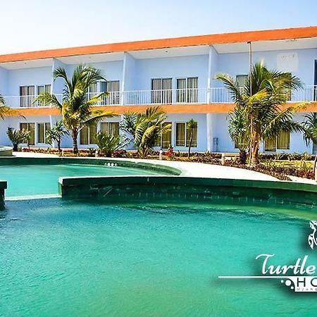 Turtle Beach Hotel Ujunggenteng Esterno foto