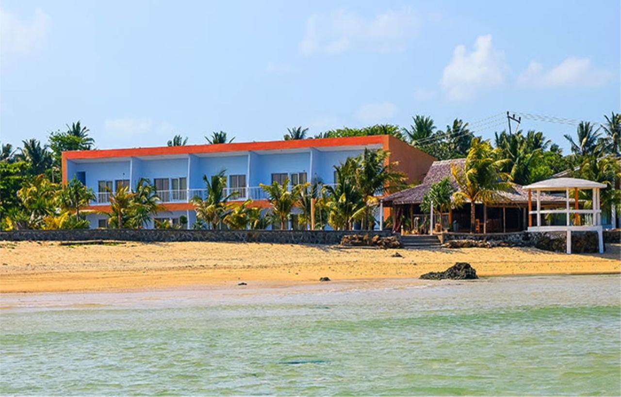 Turtle Beach Hotel Ujunggenteng Esterno foto