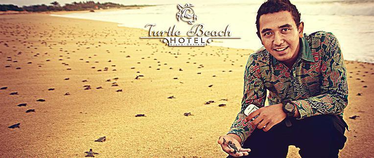 Turtle Beach Hotel Ujunggenteng Esterno foto